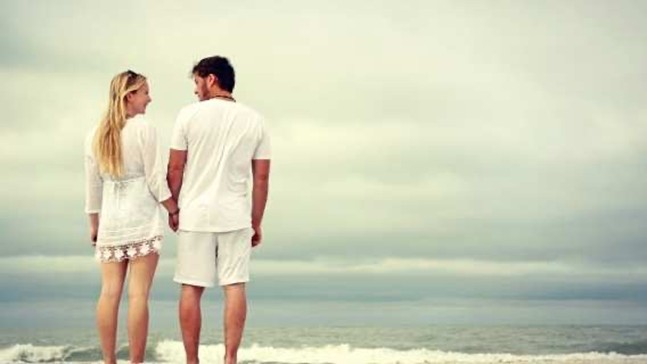 notre-dame-dlr alpha couple